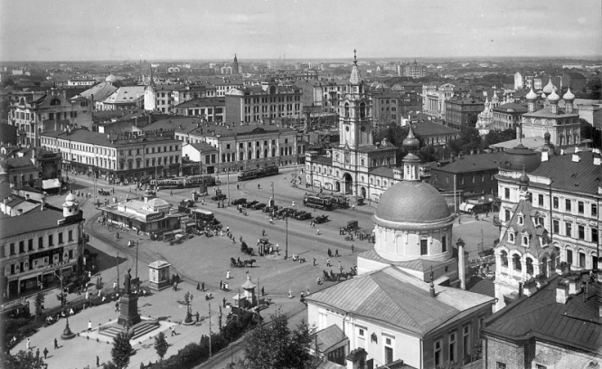 Вид на Страстную площадь. Сегодня это Пушкинская площадь.