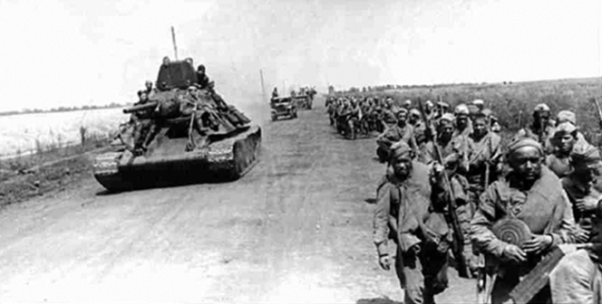 Советские войска движутся к Харькову