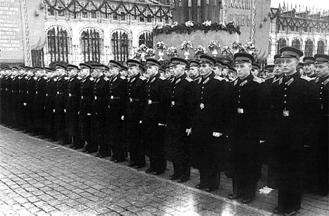 Тульское суворовское военное училище на Параде Победы 1955 года на Красной площади