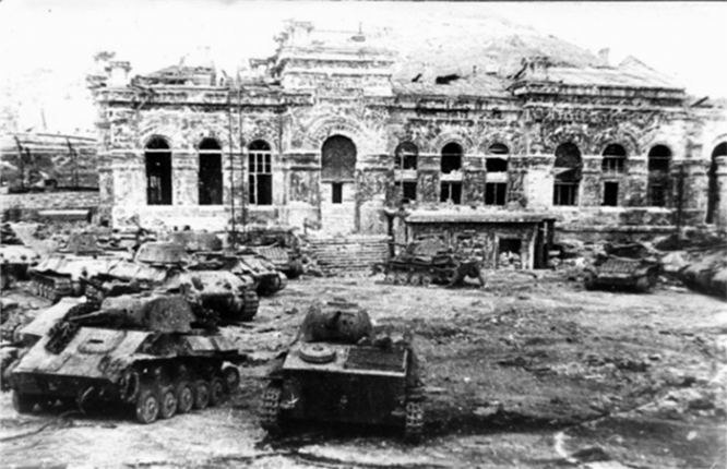 Железнодорожный вокзал, Севастополь.