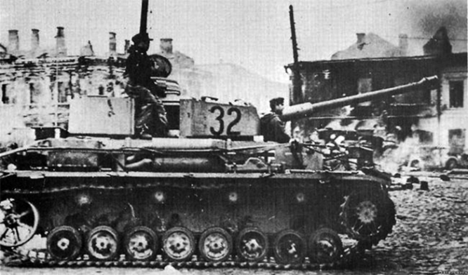 18 ноября 1943 года войска противника снова ворвались в Житомир.