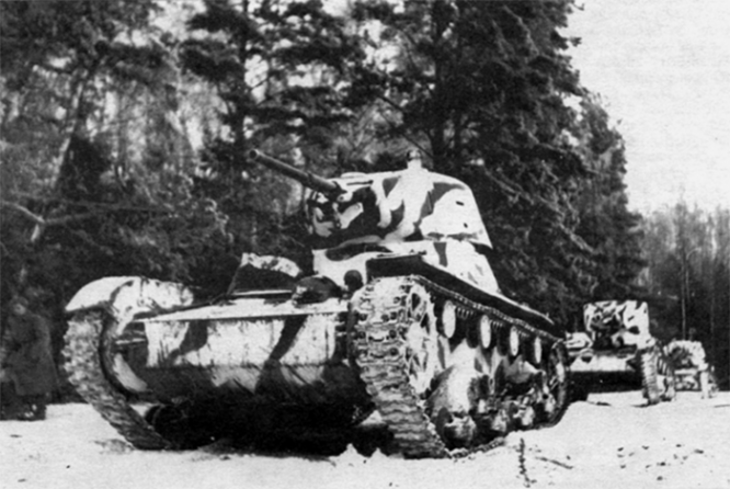 Советские легкие танки Т-26 под Москвой в декабре 1941 г.