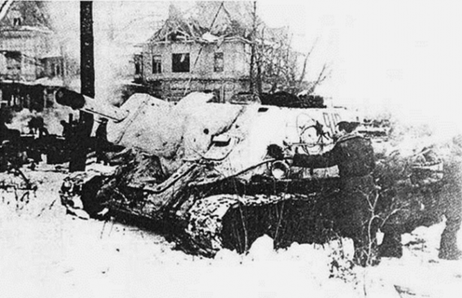 СУ-122 одного из первых самоходно-артиллерийских полков. Волховский фронт, 1943 г.