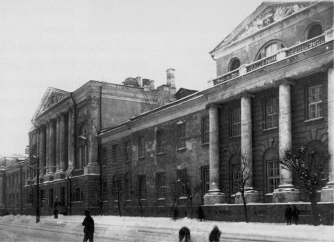 Главное здание военного клинического госпиталя в Лефортово, 1930 год.