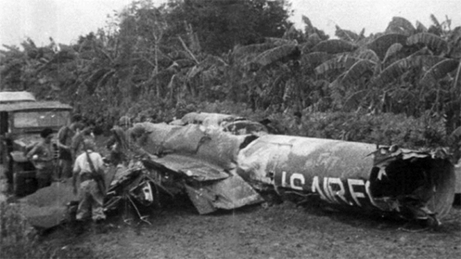 Обломки сбитого над кубой американского самолета разведчика U-2.