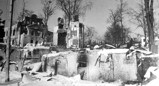 Руины города. Январь 1942 г.