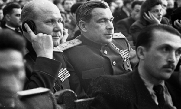 Маршал Леонид Говоров на ХI съезде ВЛКСМ. Март – апрель 1949 г.