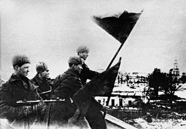 Знамя освобождения над Ржевом. 3 марта 1943 г.