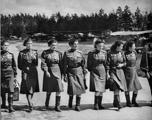 «Ночные ведьмы» – неофициальное название женского авиационного полка, наводившего ужас на солдат фашистской Германии