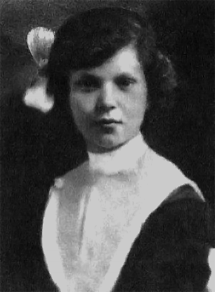 Клава – гимназистка, 1918 г.