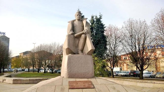 Памятник А. М. Василевскому в Калининграде