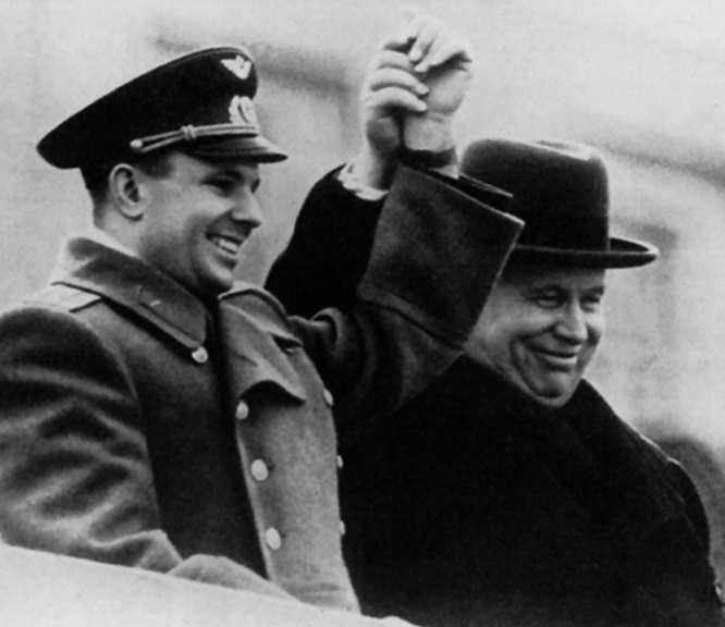 Ю. А. Гагарин и Н. С. Хрущев