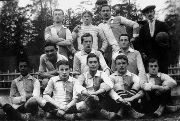 Футбольная команда ОЛЛС в 1912 году. Фото из открытых источников