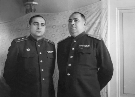 Генерал-лейтенант Озеров Ф. П. и генерал-лейтенант Сухомлин А. В.