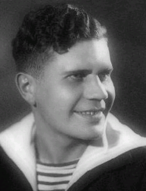 Виктор Леонов на срочной службе, 1940 год