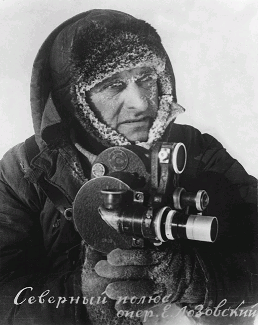 После войны, в 1945–1965 годах, Ефим Лозовский работал оператором Центральной студии документальных фильмов (ЦСДФ)