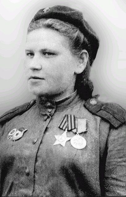 Гвардии старшина 1-й отдельной гвардейской снайперской роты Тамара Дмитриевна Царева